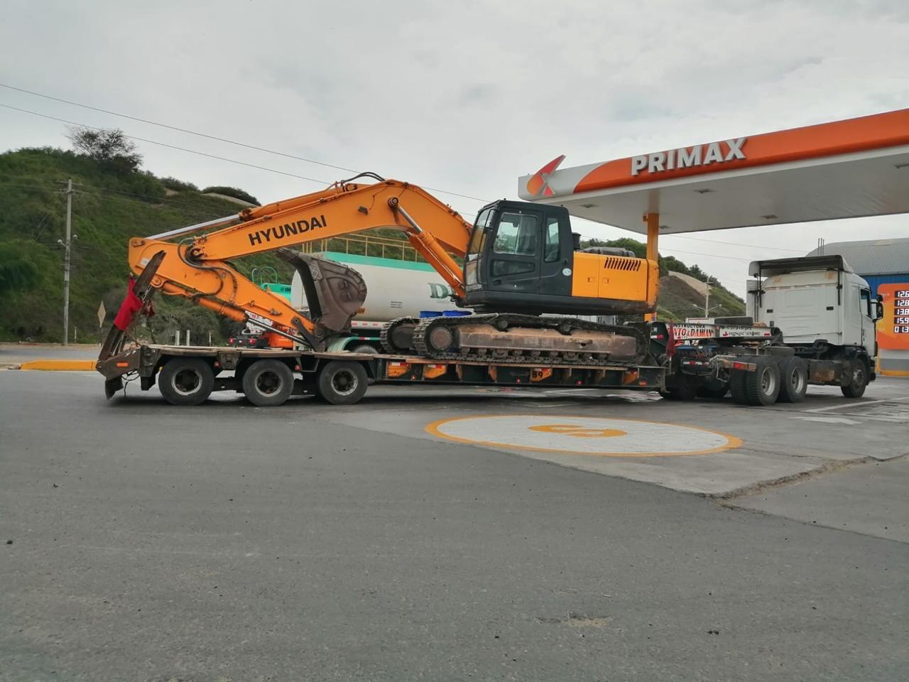 Maquinaria pesada en ruta